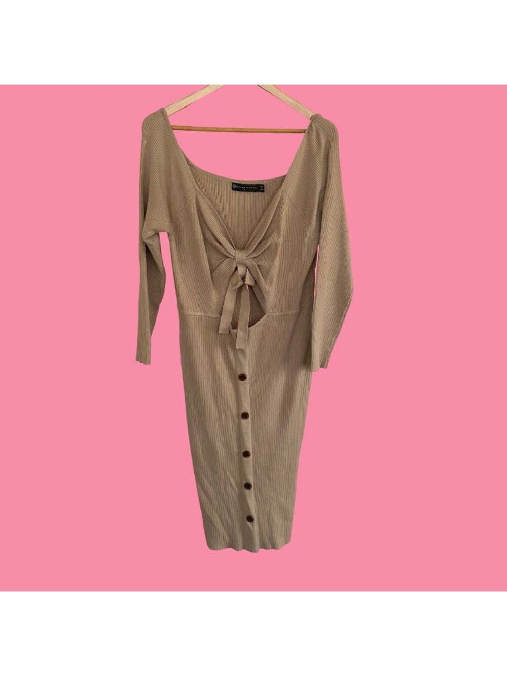 Fashion to Figure 2X beige stretch knit bodycon dress ribbed cutout